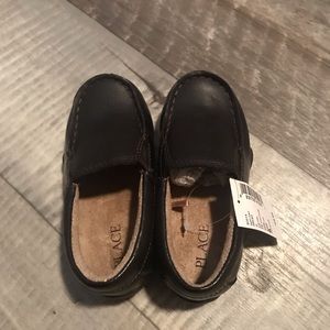 BRAND NEW toddler loafers brown